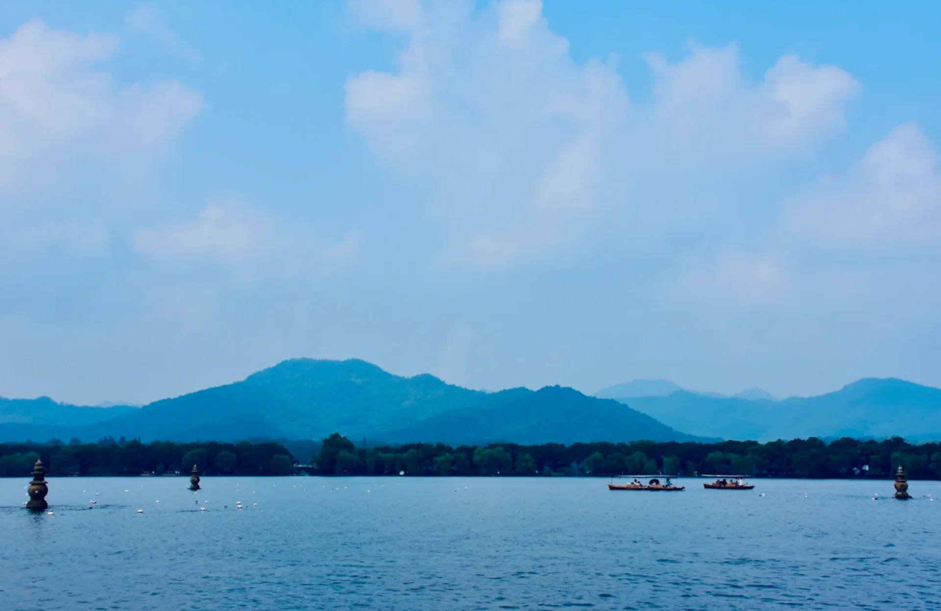 Lingyin Temple, West Lake Cruise & Xiaohe Street - Photo 4