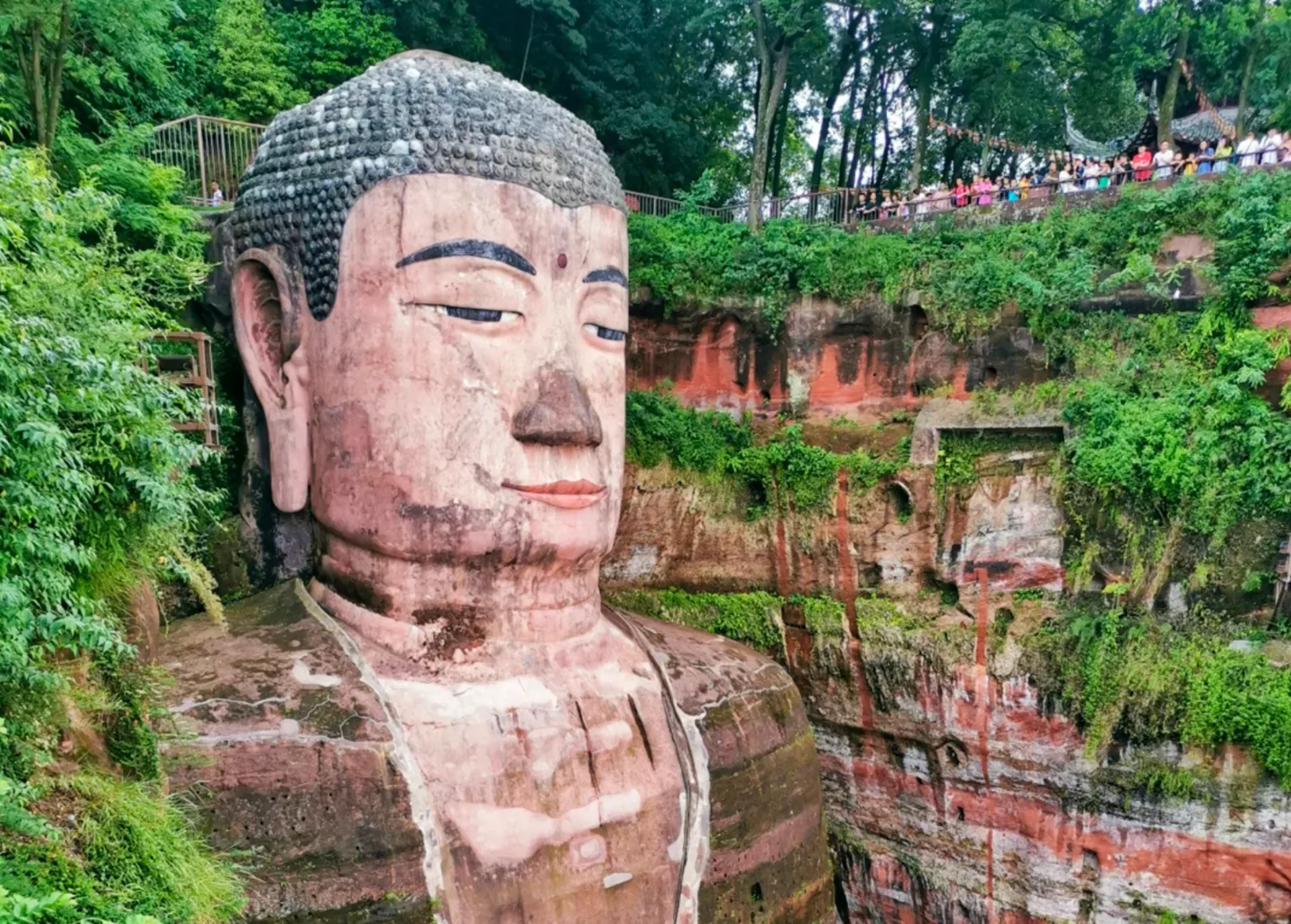 Leshan Giant Buddha, Suji Ancient Town & Return to Chengdu - Photo 2