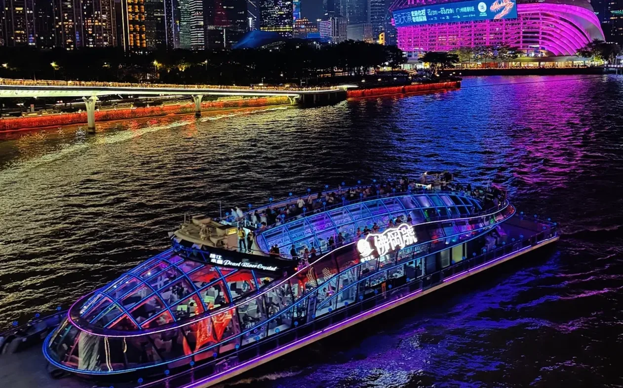 Yuexiu Park, Canton Enamel Workshop, Old Streets & Pearl River Night Cruise - Photo 1