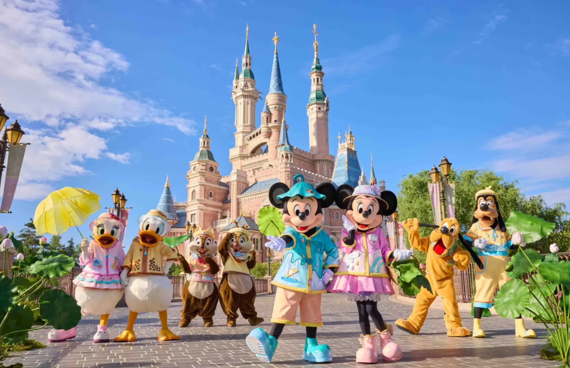 Full Day at Shanghai Disneyland - Photo 2