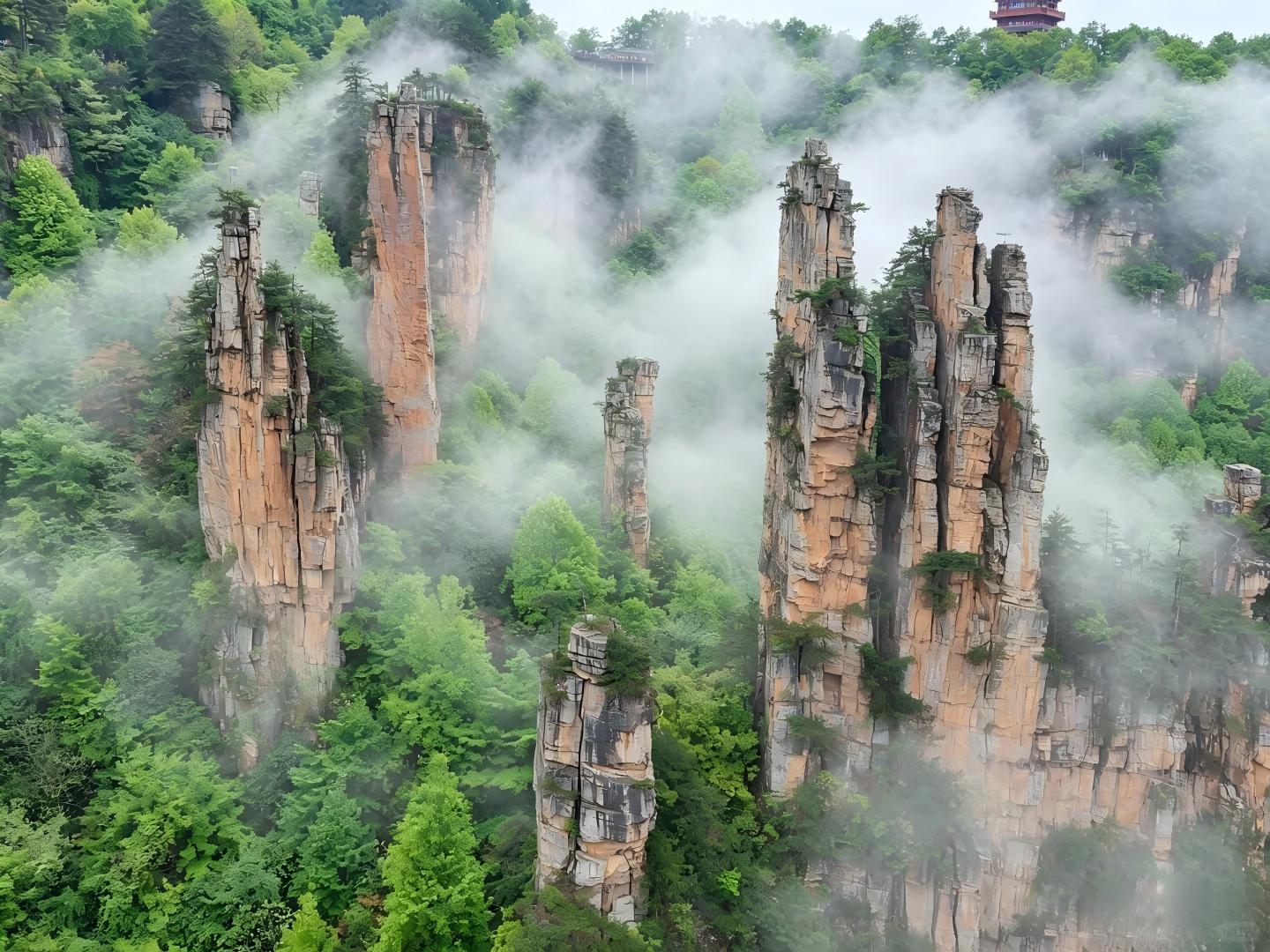 4‑Day Zhangjiajie Tianmen Mountain, Glass Bridge Fenghuang Ancient Town