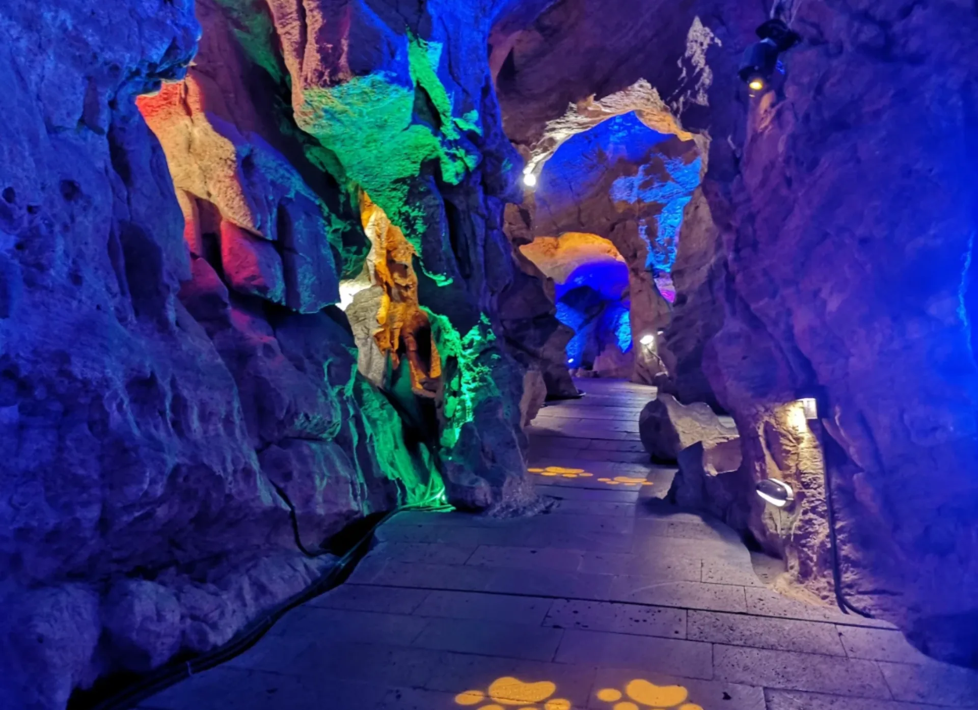 Stone Forest & Kunming City Highlights - Photo 3