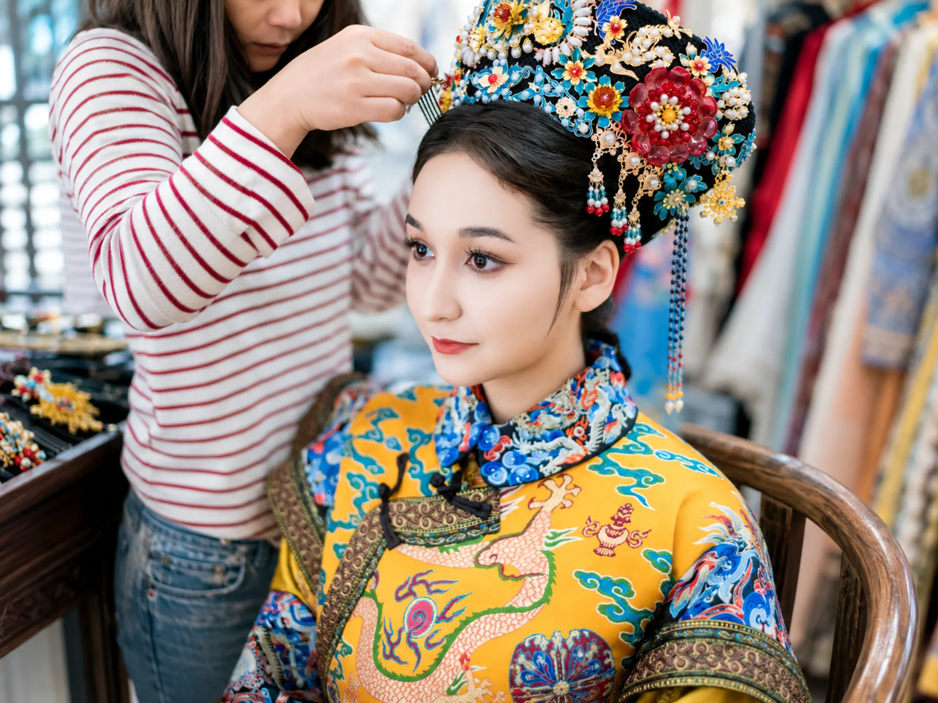 Hanfu Fitting and Styling