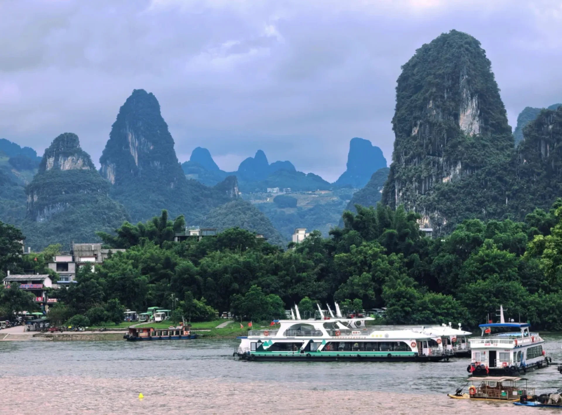 Li River Cruise, Xingping & Yangshuo - Photo 2