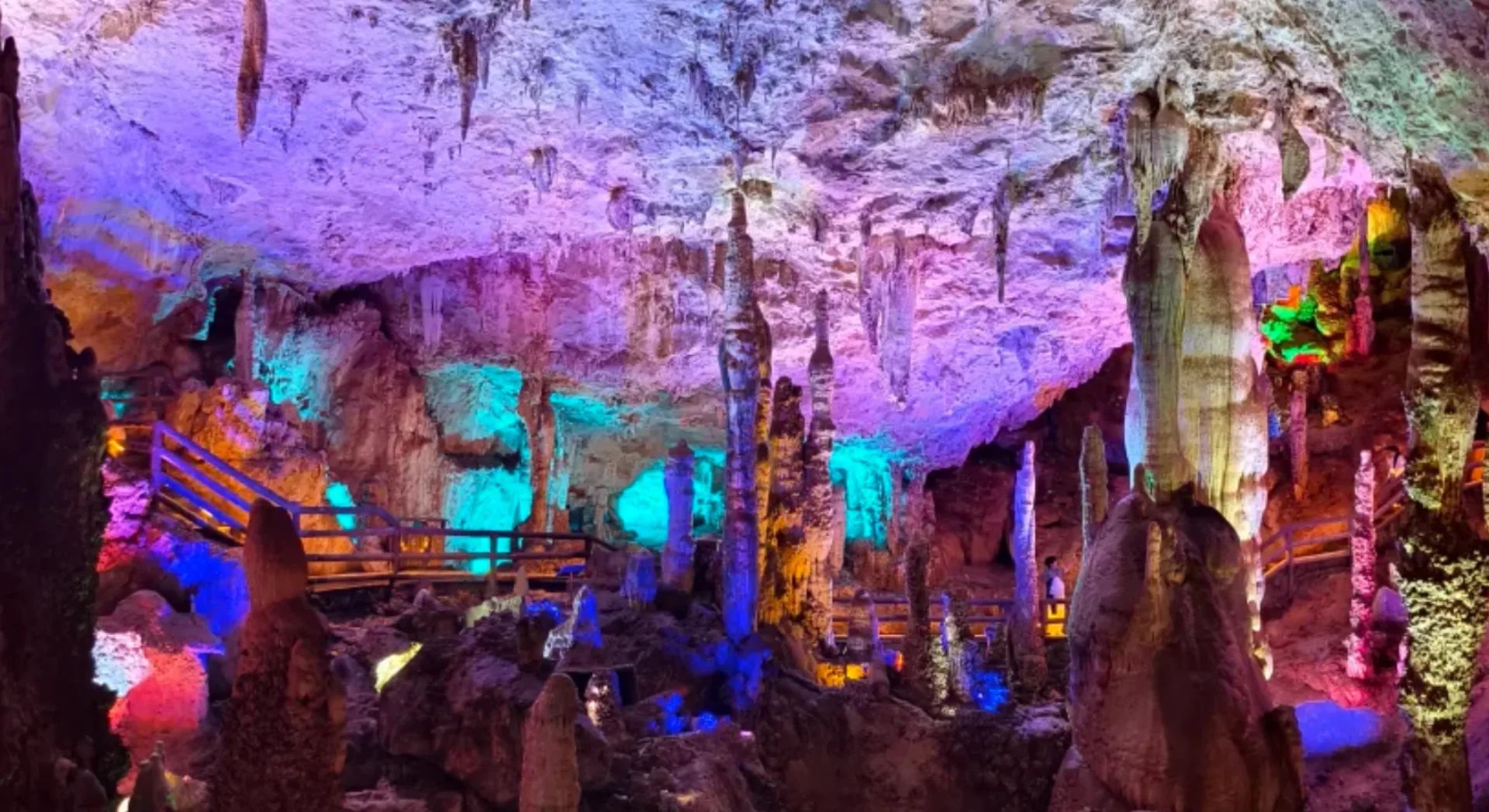 Stone Forest & Jiuxiang Scenic Area - Photo 2