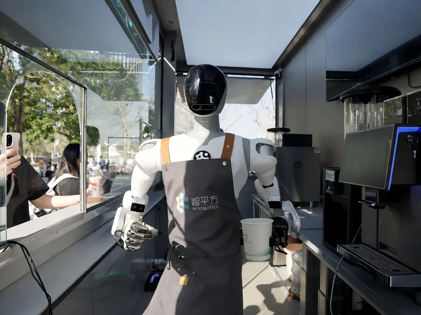 Drone food delivery & robot‑made coffee experience - Photo 3